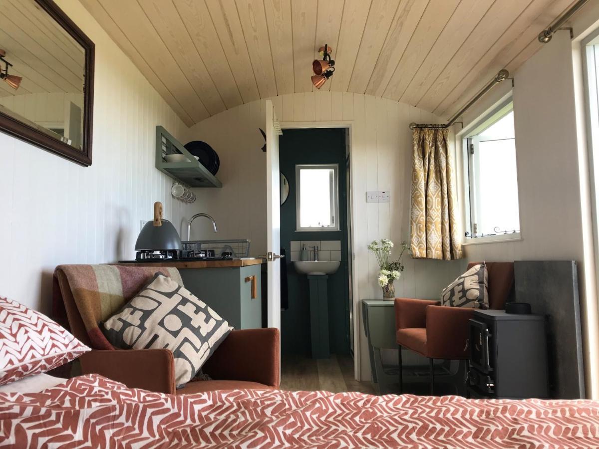 Ewe With A View Sea View Shepherds Huts Breage Exterior photo